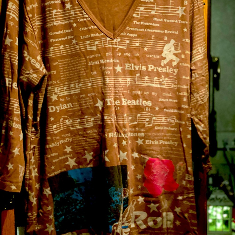 T-Shirt V-Neck Brown